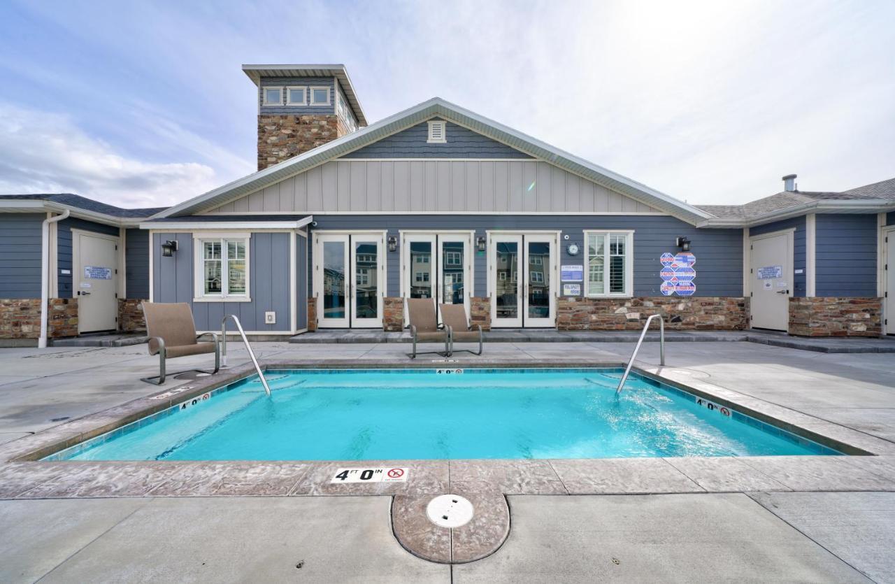 Comfy Family-Friendly Retreat With Hot Tub & Pickleball Vineyard エクステリア 写真